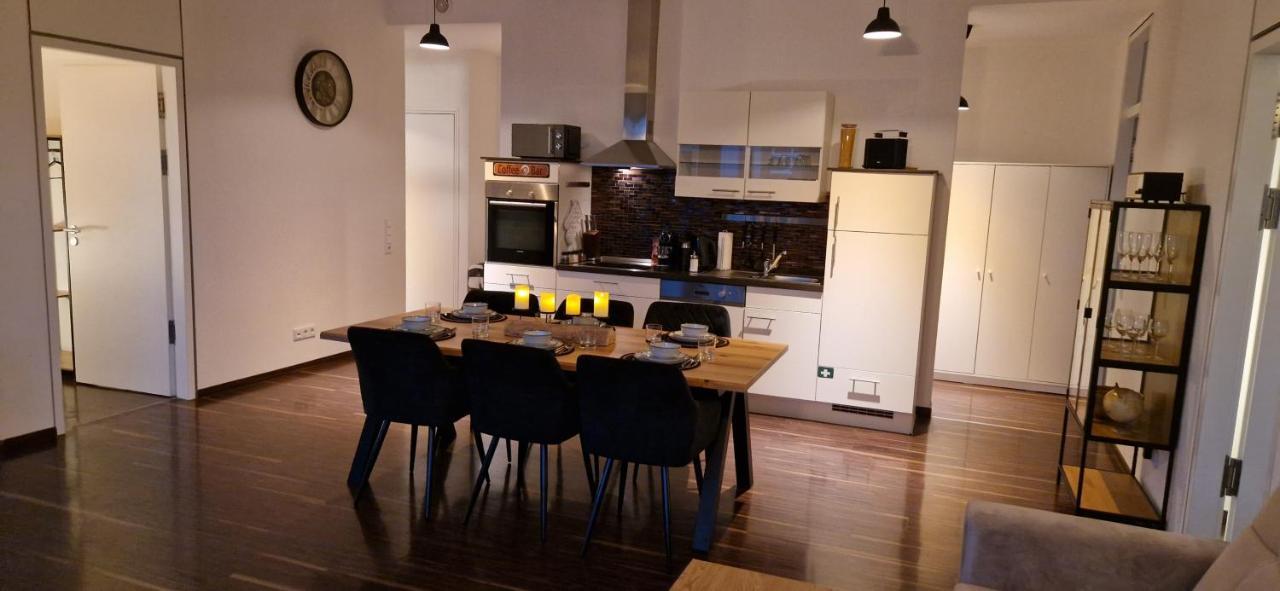 Homey Apartments Harbor Suite - Parking Two Bathrooms Netflix Sea View Μπρέμερχαφεν Εξωτερικό φωτογραφία